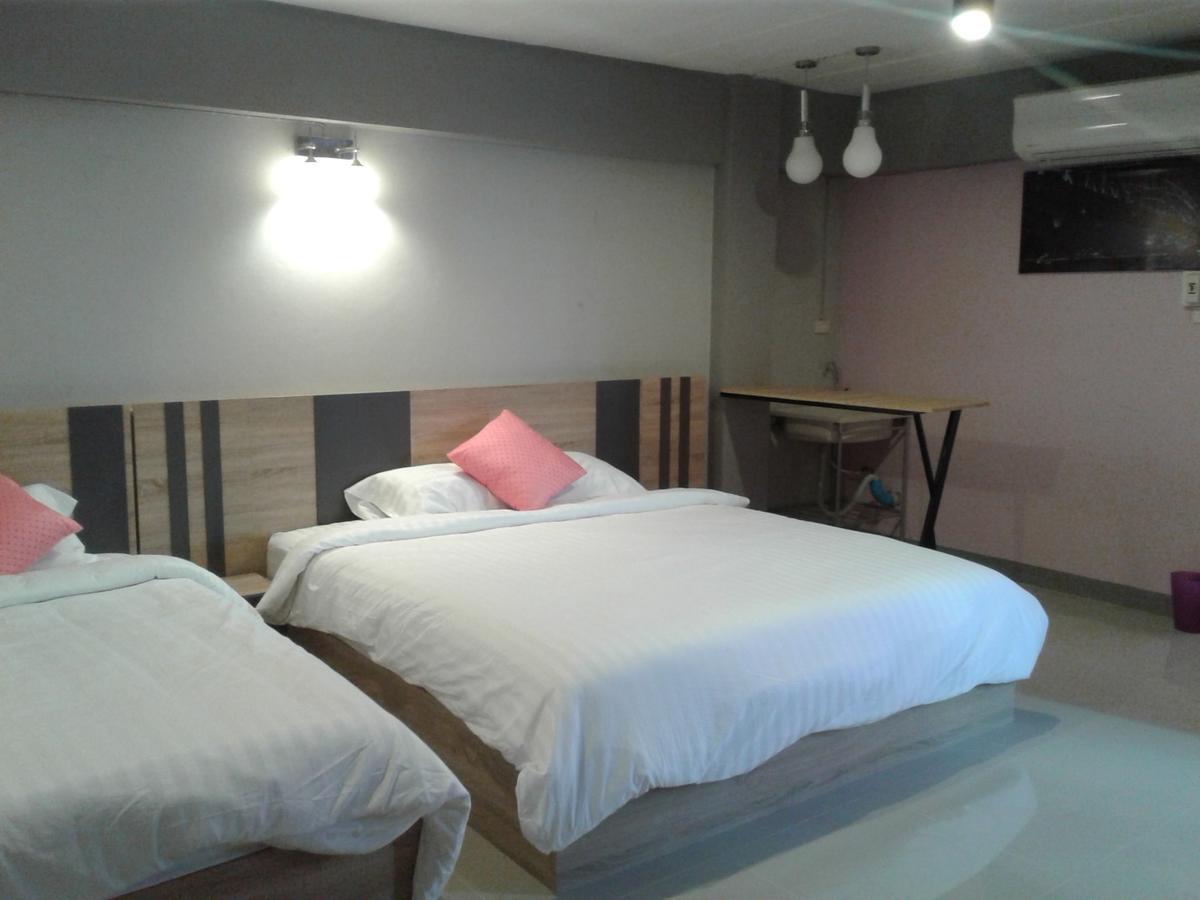 Rinrada Place Hotel Ubon Ratchathani Dış mekan fotoğraf