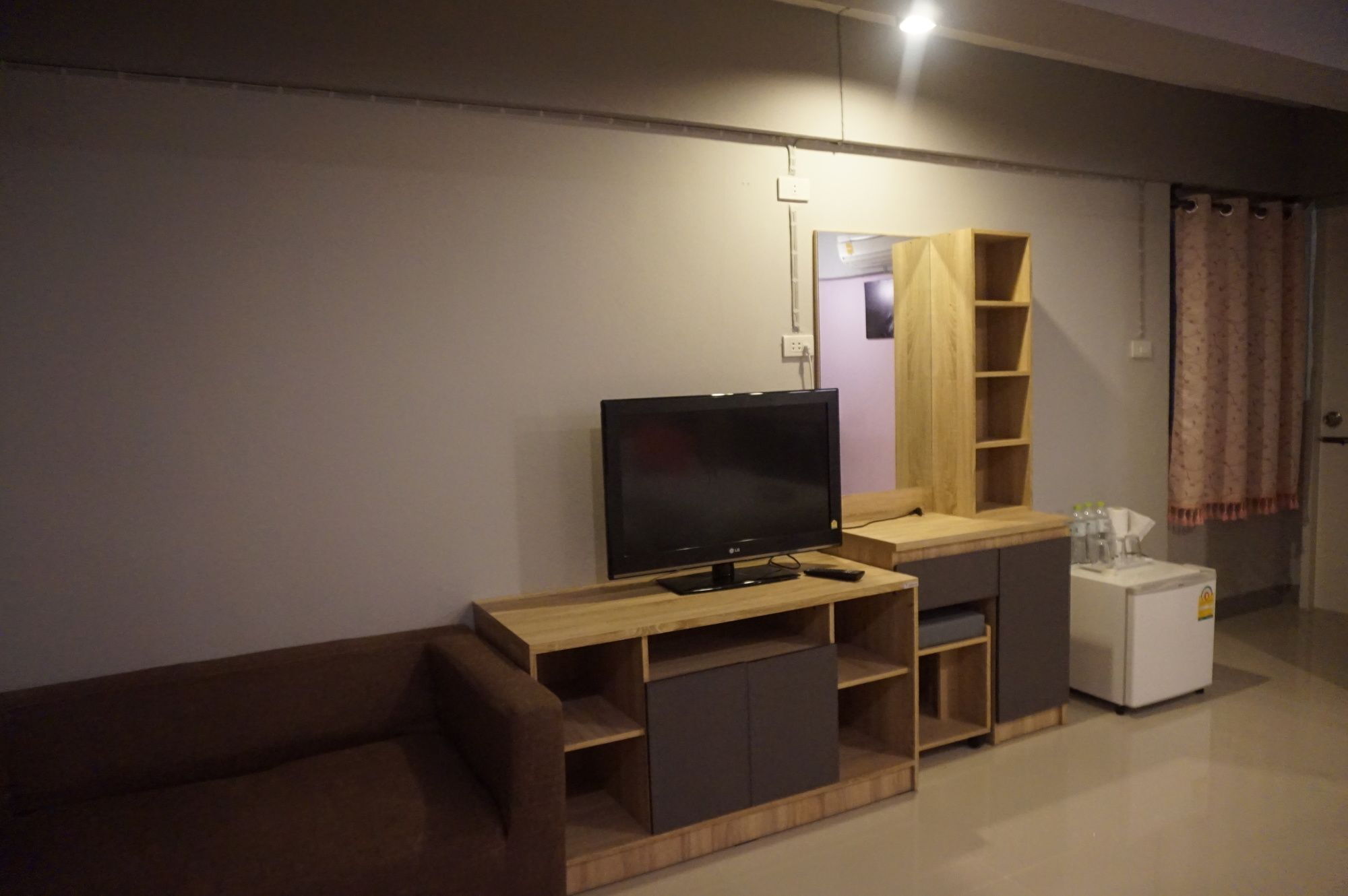 Rinrada Place Hotel Ubon Ratchathani Dış mekan fotoğraf