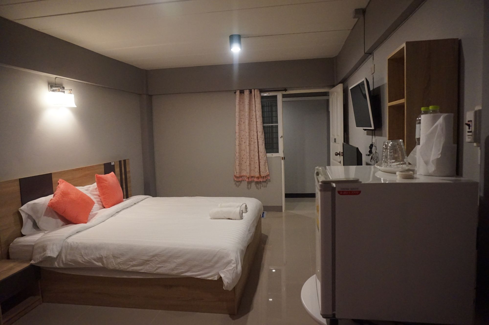 Rinrada Place Hotel Ubon Ratchathani Dış mekan fotoğraf