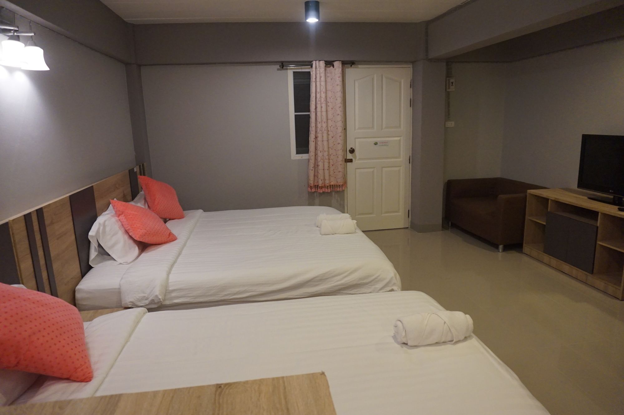 Rinrada Place Hotel Ubon Ratchathani Dış mekan fotoğraf